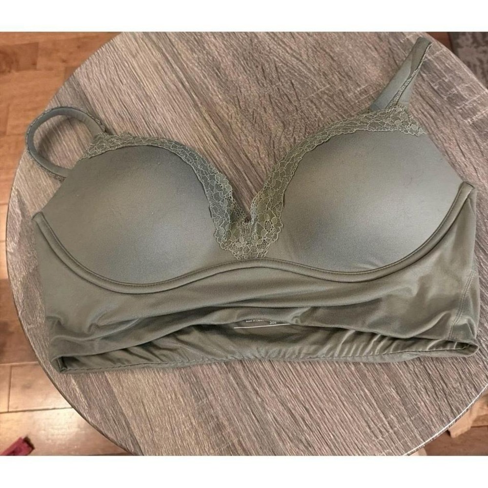 Victoria's Secret Bralette 36B Padded No Wire Green
